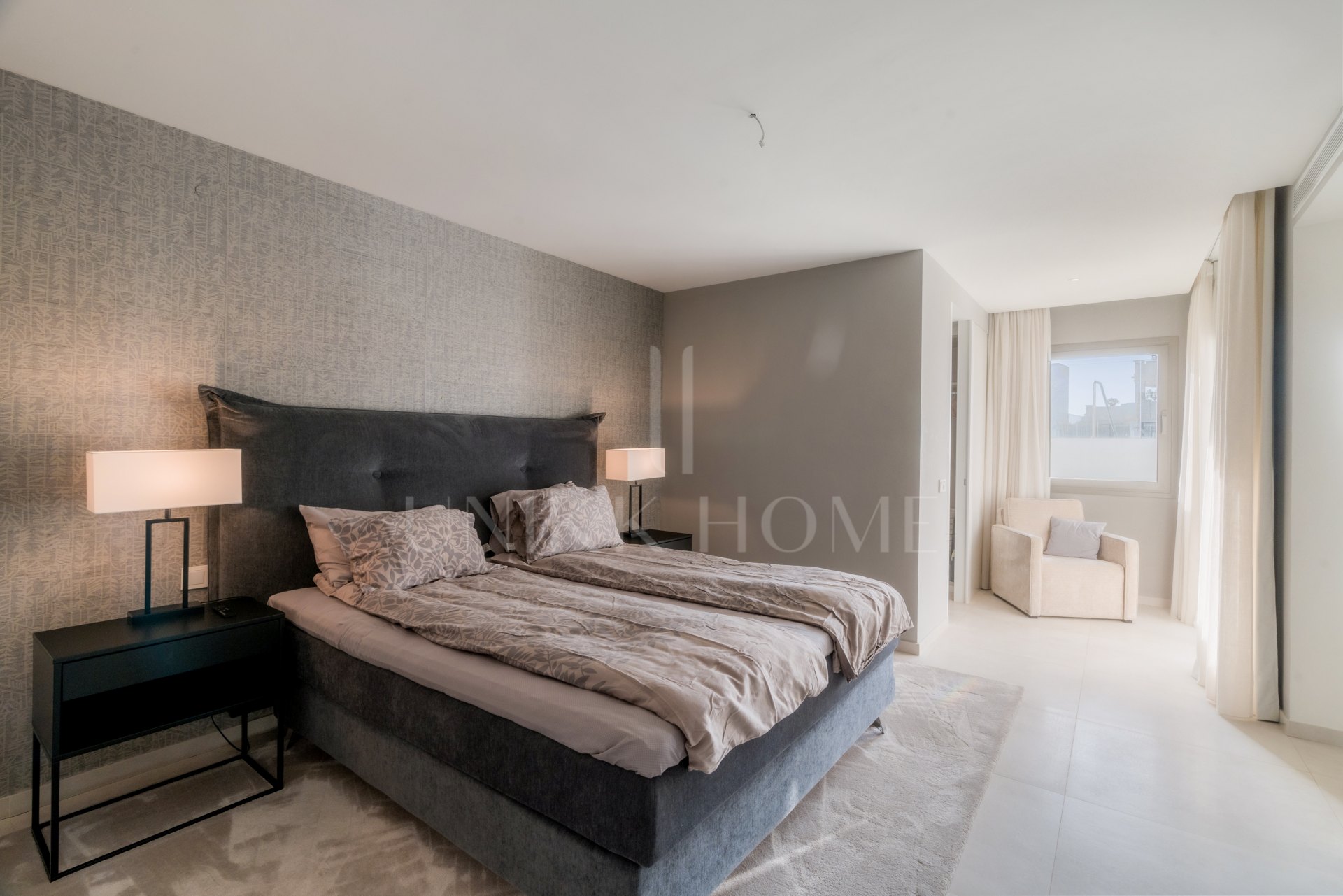 IMPRESIONANTE APARTAMENTO EN MARBELLA