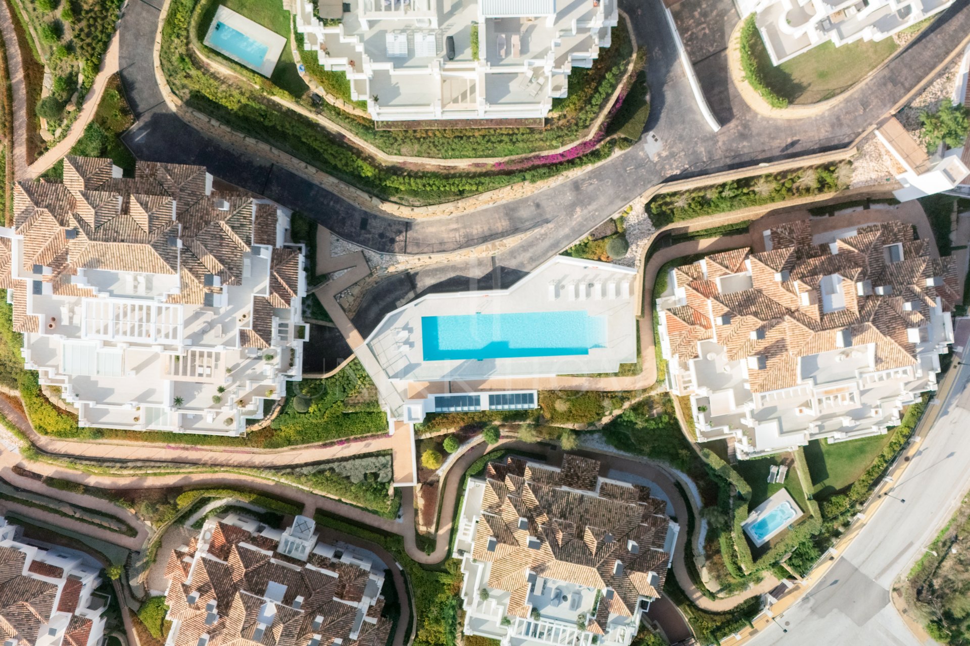 IMPRESIONANTE APARTAMENTO EN MARBELLA