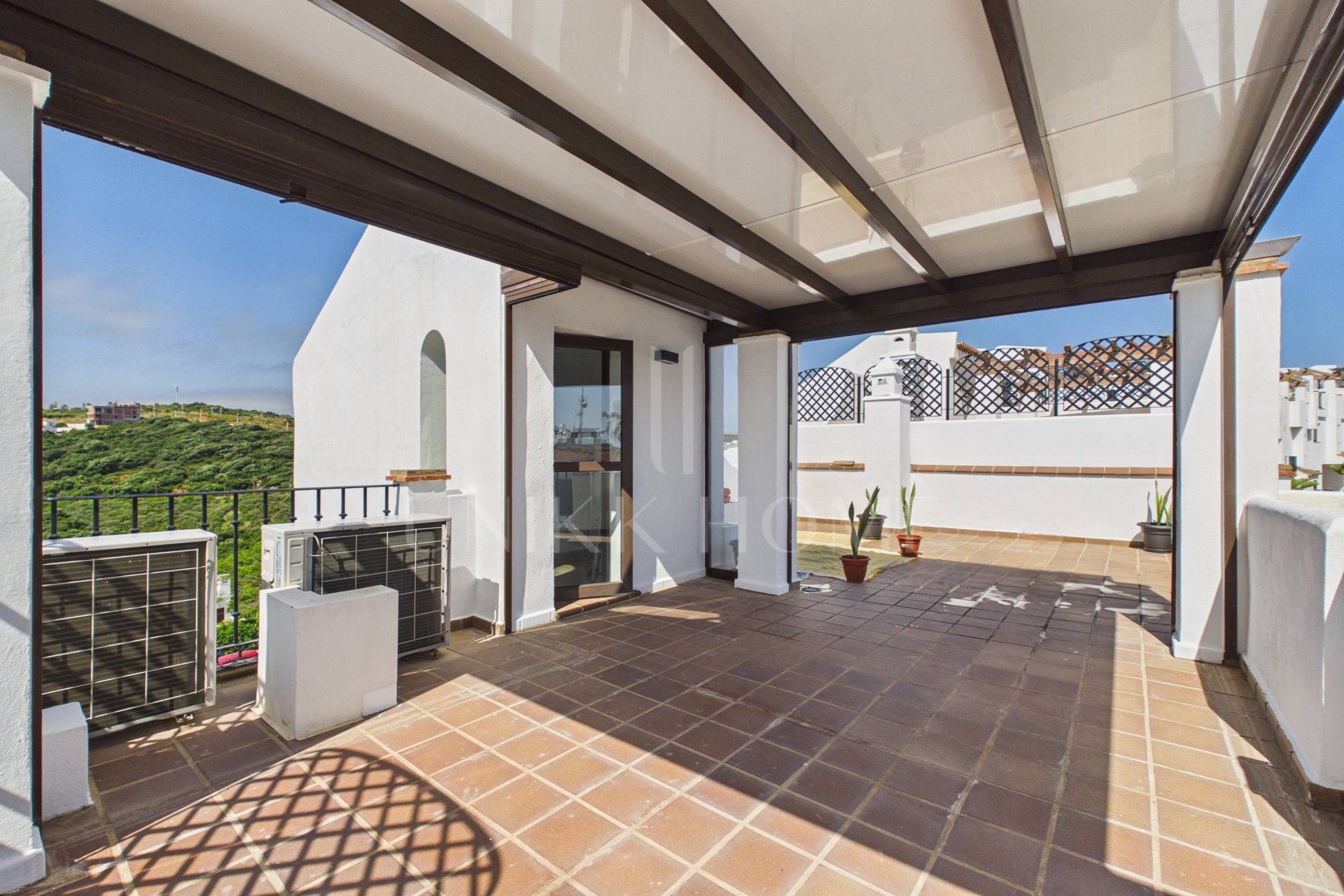 Stunning townhouse next to the prestigious La Hacienda Alcaidesa Golf