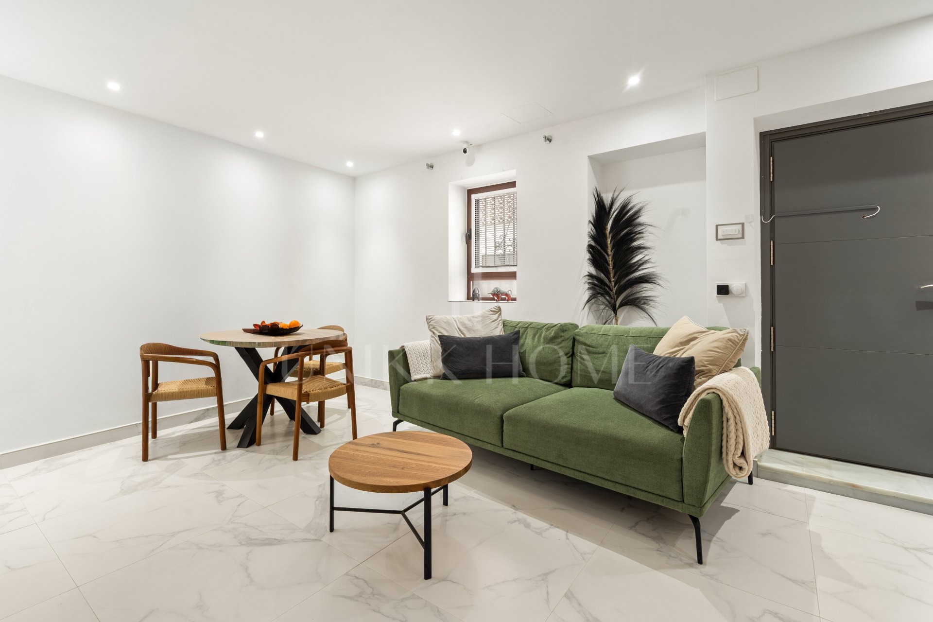 Casa de Pueblo Totalmente Reformada en el Corazón del Casco Histórico de Estepona