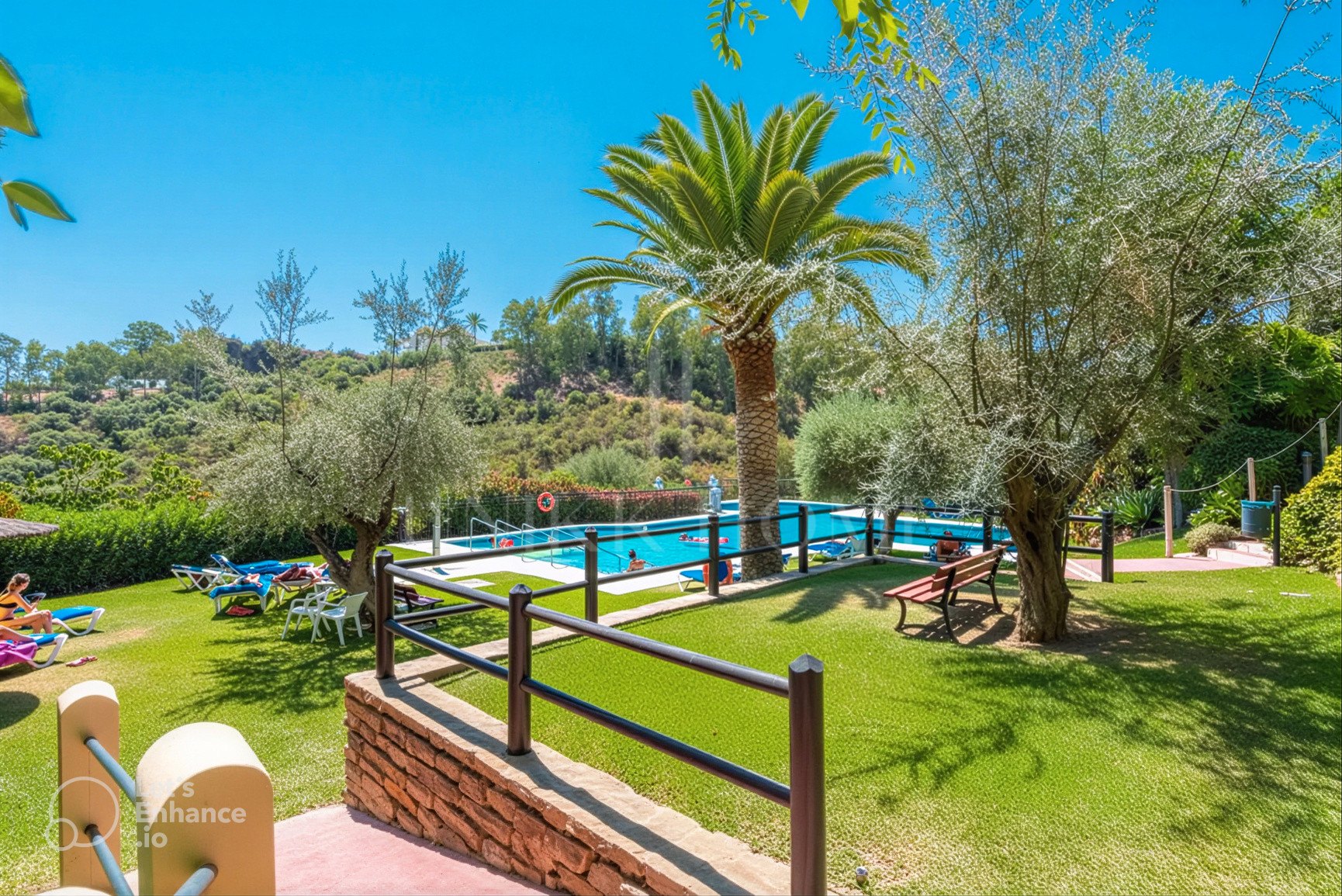 Apartamento en venta en Benahavis