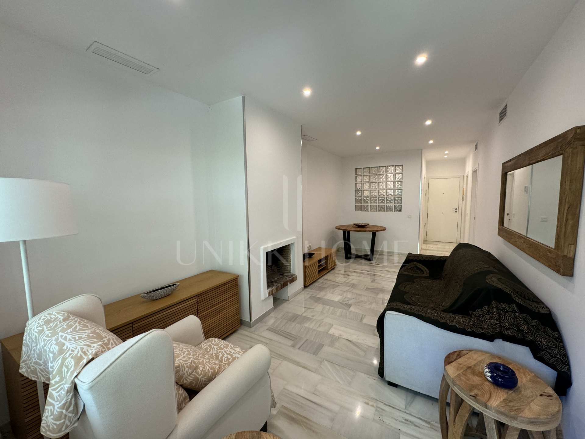 Ground Floor apartment with Golden Mile Garden