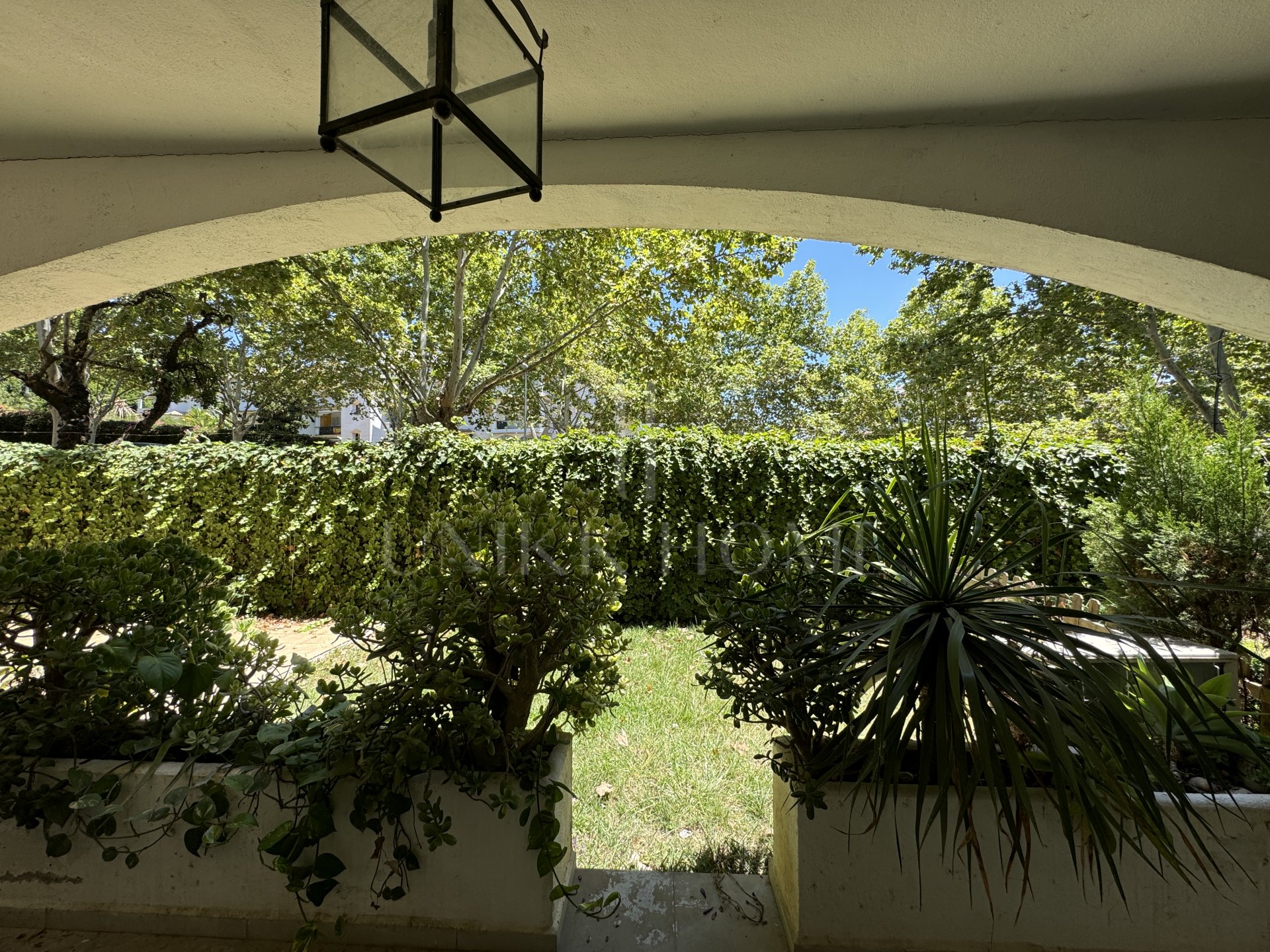 Ground Floor apartment with Golden Mile Garden