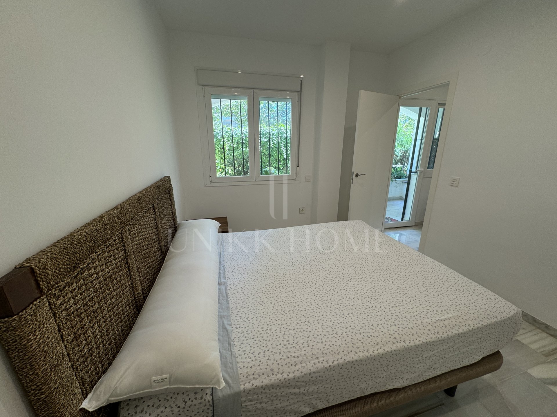 Ground Floor apartment with Golden Mile Garden