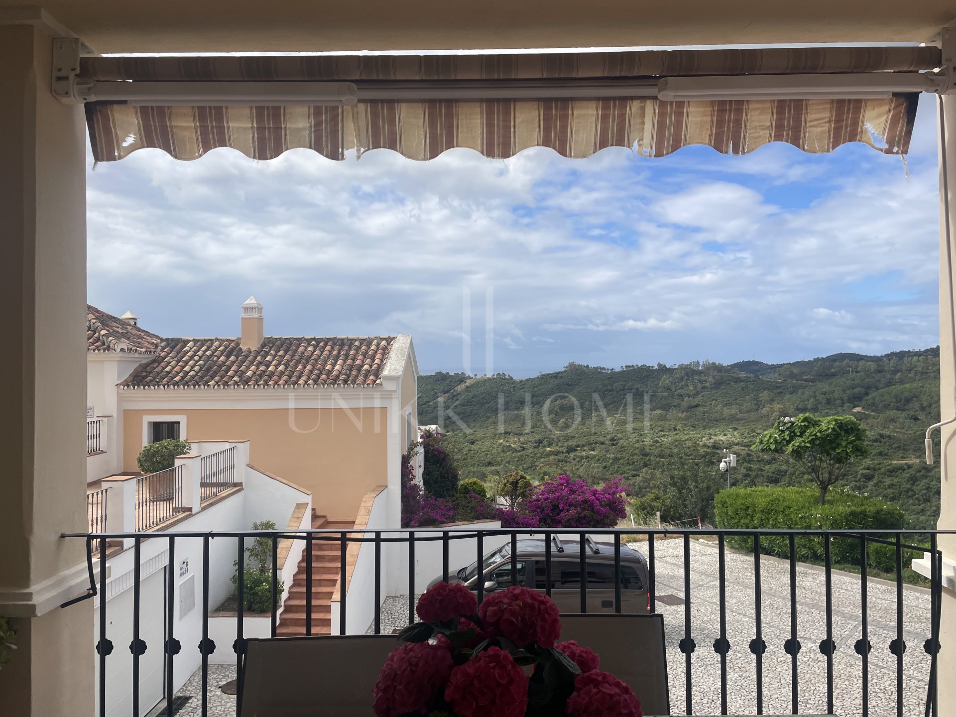 Casa adosada idílica con vistas al mar en Monte Mayor, Benahavís