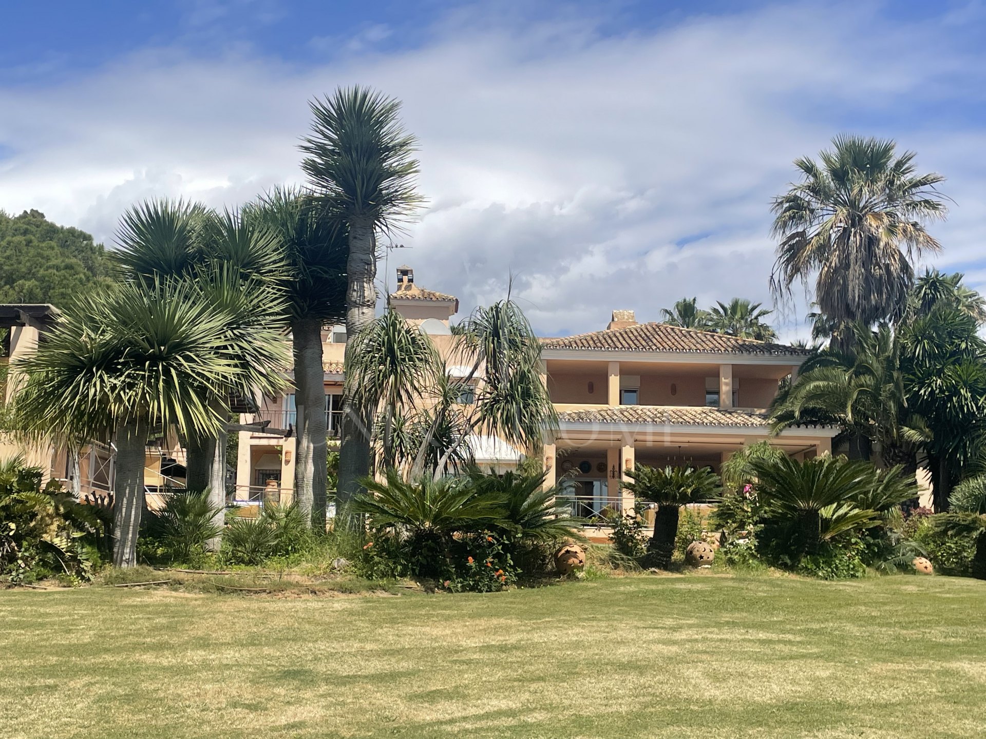 Frontline beach villa, New Golden Mile, Estepona