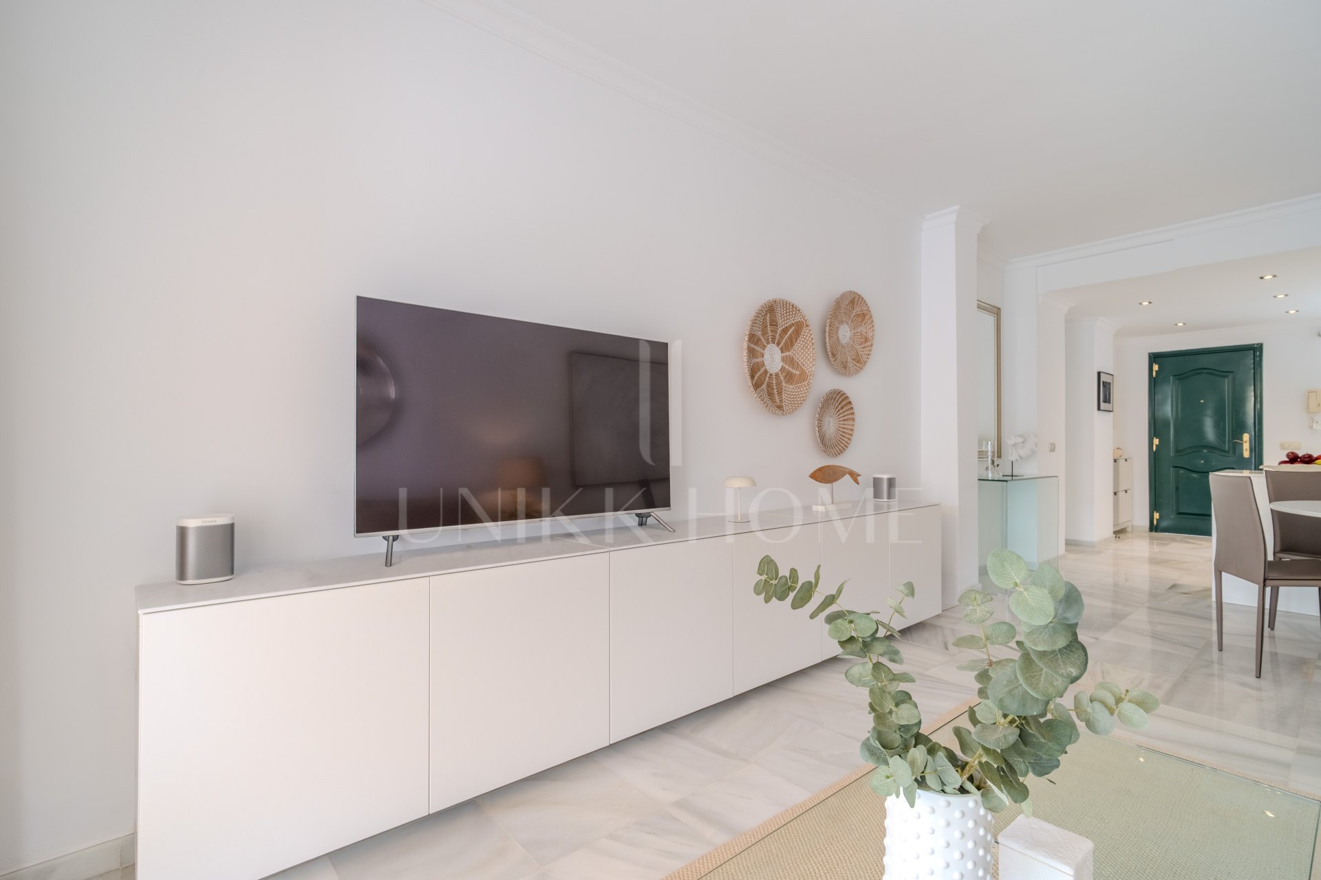 Wonderfull 2 bed apartment in the heart of Aloha / Nueva Andalucia.