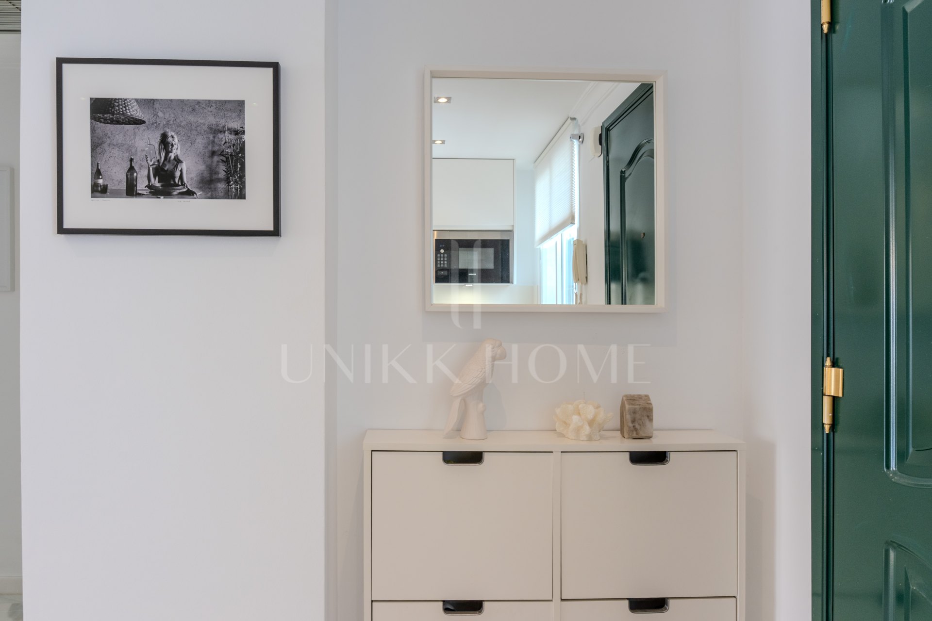 Wonderfull 2 bed apartment in the heart of Aloha / Nueva Andalucia.
