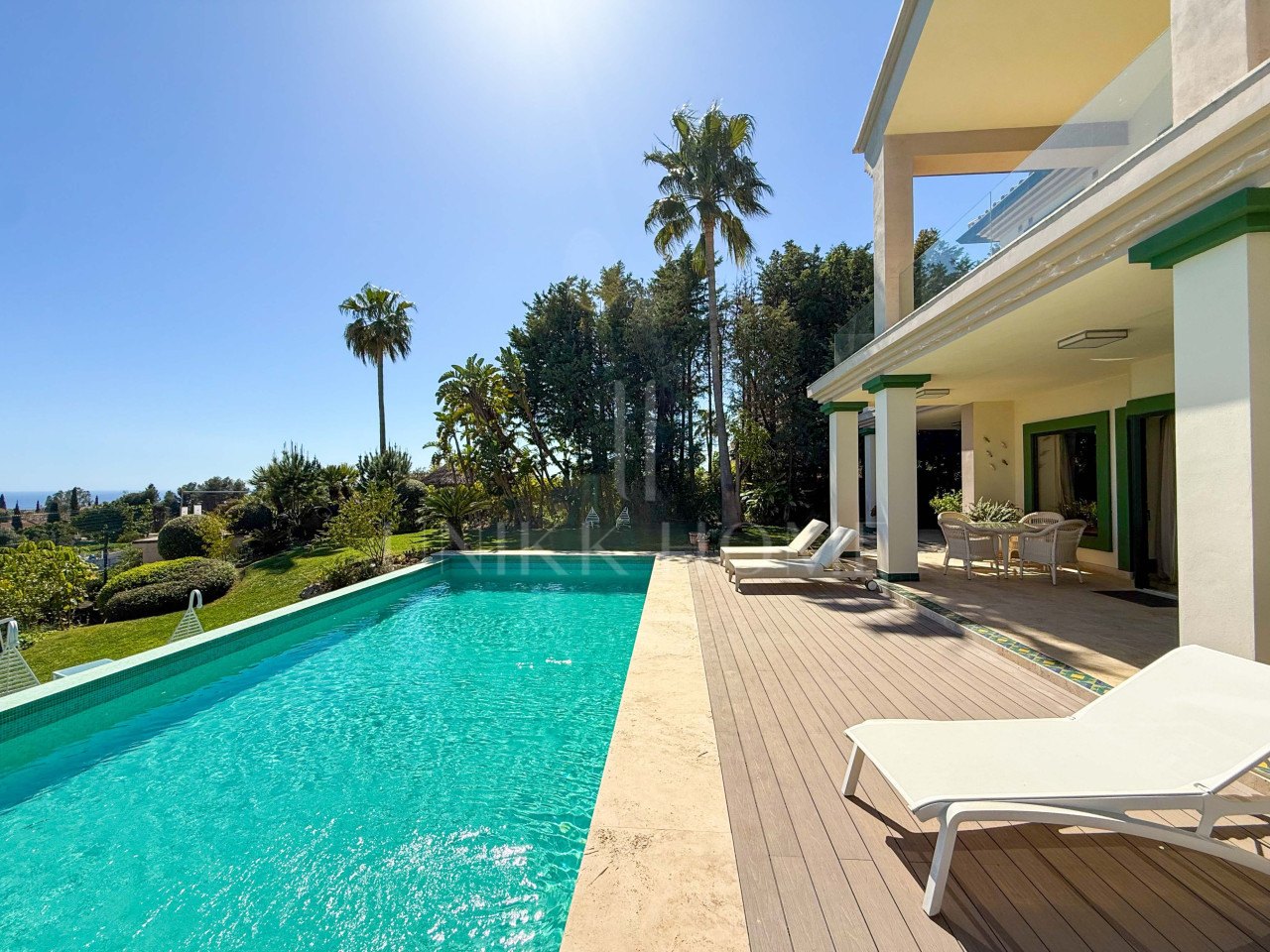 Villa en venta en New Golden Mile, Estepona Este
