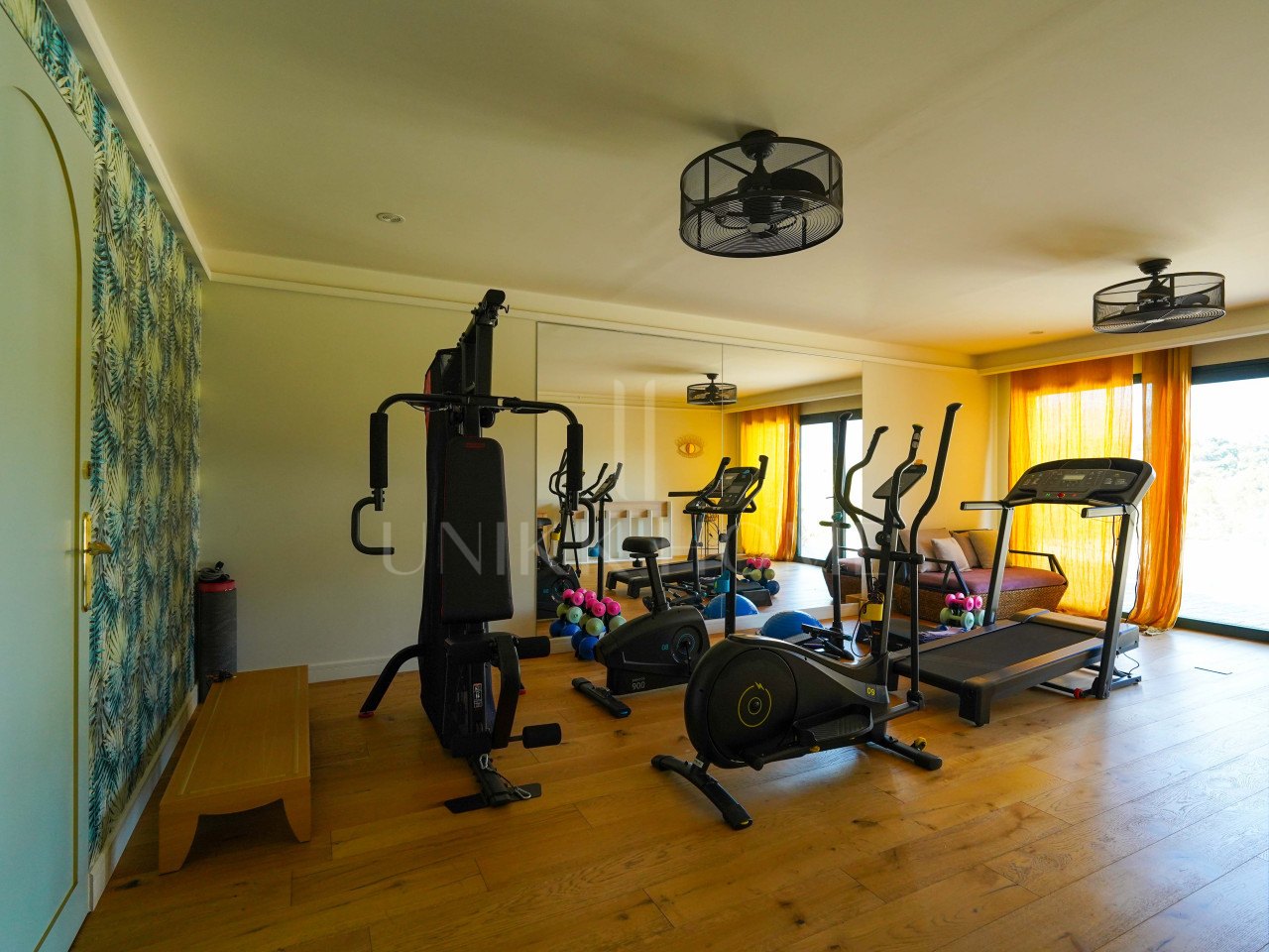 Villa en venta en New Golden Mile, Estepona Este