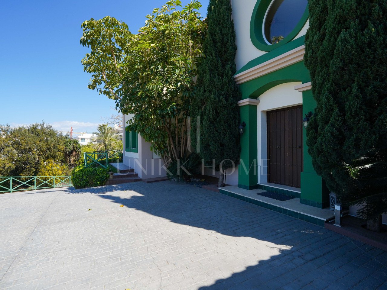 Villa en venta en New Golden Mile, Estepona Este
