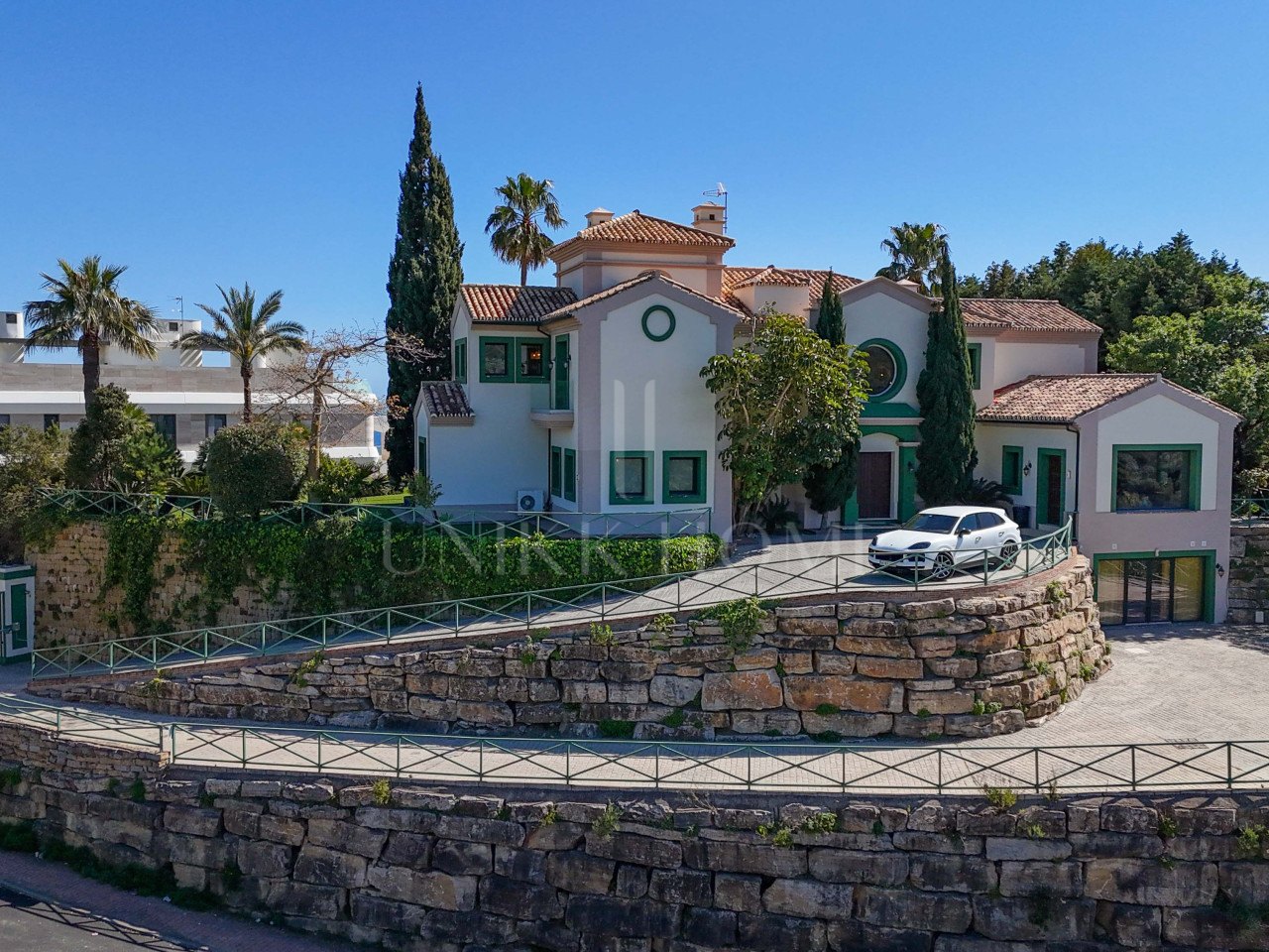 Villa en venta en New Golden Mile, Estepona Este