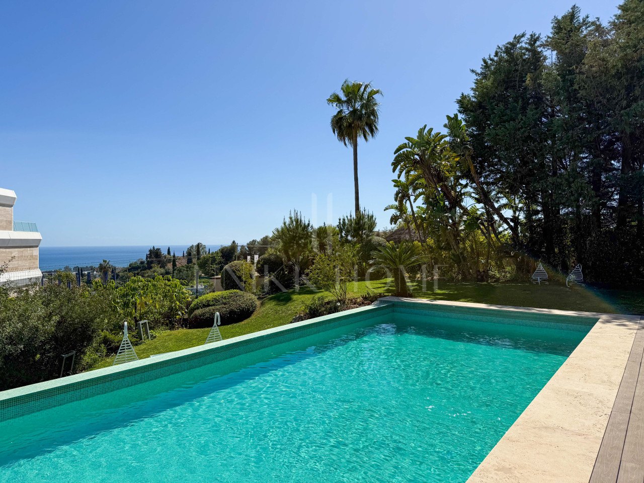 Villa en venta en New Golden Mile, Estepona Este