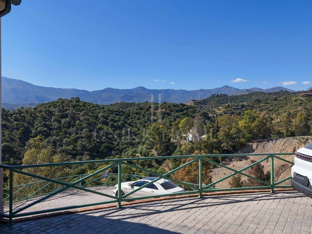 Villa en venta en New Golden Mile, Estepona Este