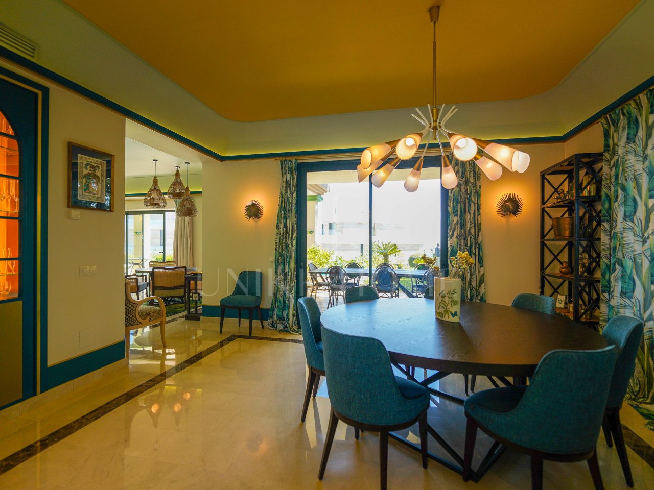 Villa en venta en New Golden Mile, Estepona Este