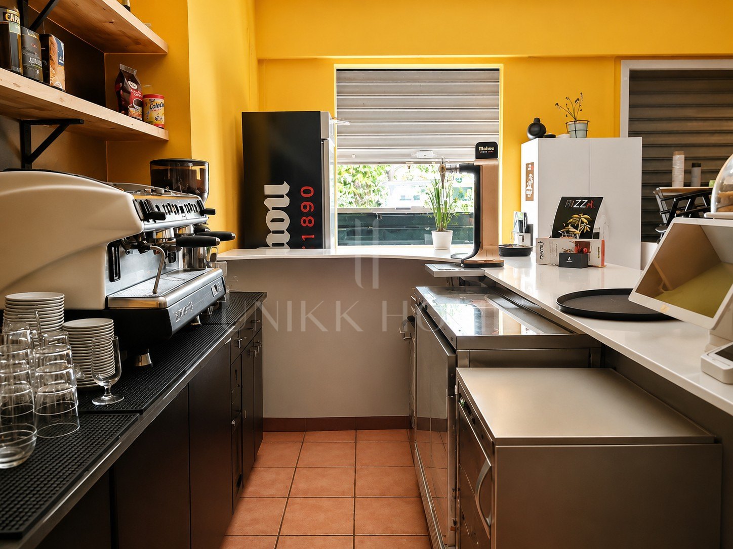 Italian Café & Gelato Shop for Transfer in Málaga | Fully Equipped | Ready to Operate