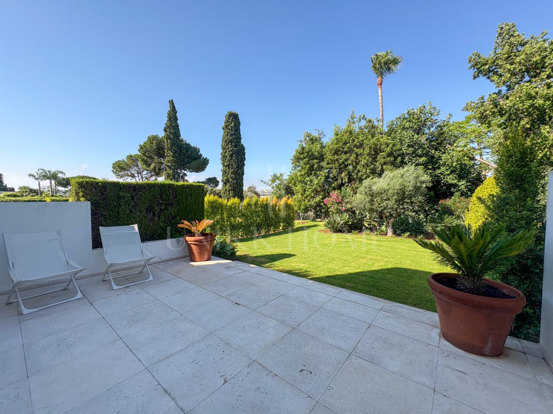 Charming 2-bedroom townhouse in Peñablanca Nueva Andalucia