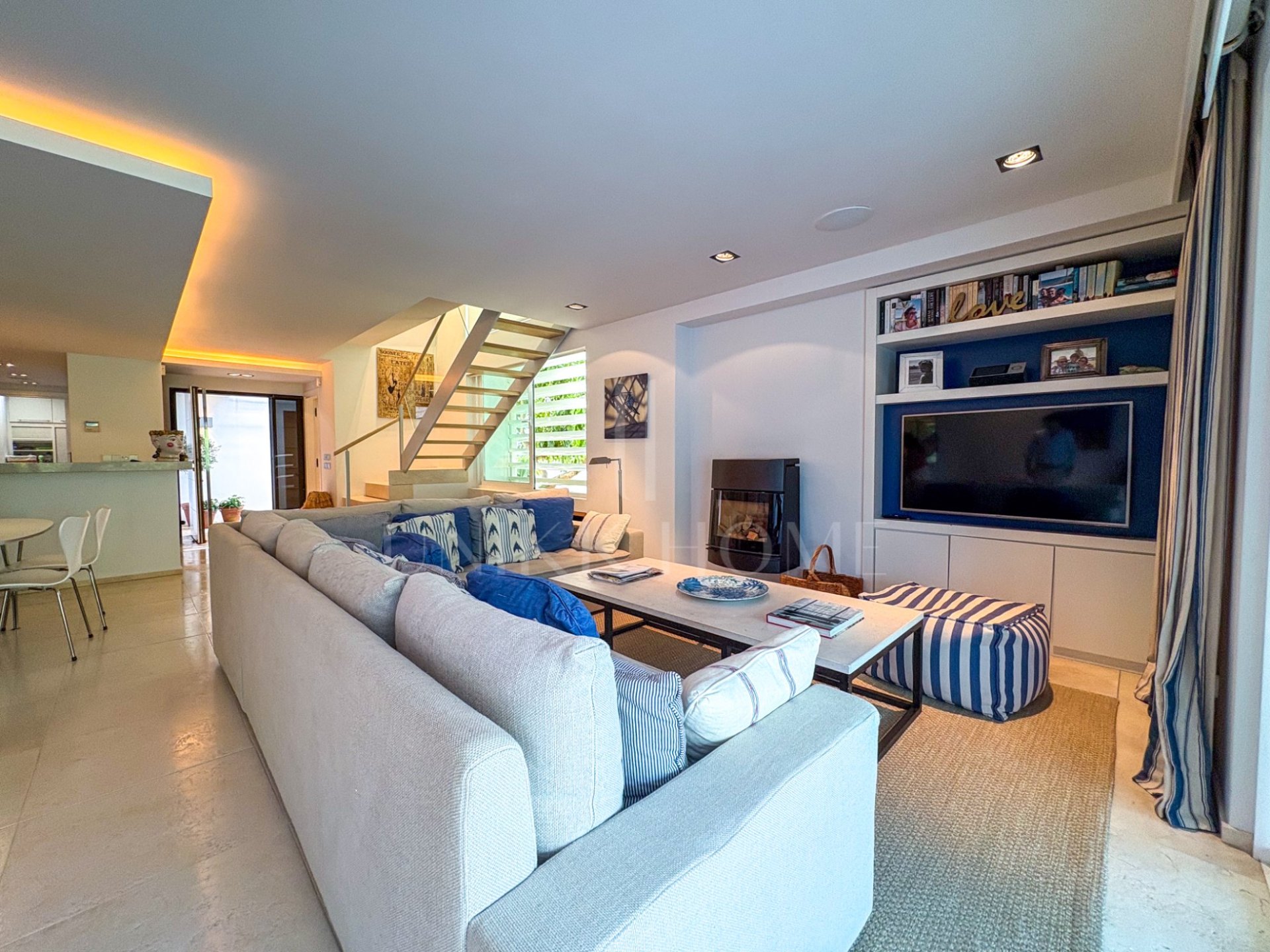 Charming 2-bedroom townhouse in Peñablanca Nueva Andalucia