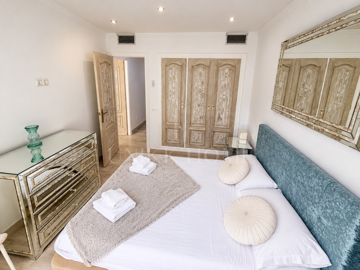 Apartment for sale in Aloha Golf