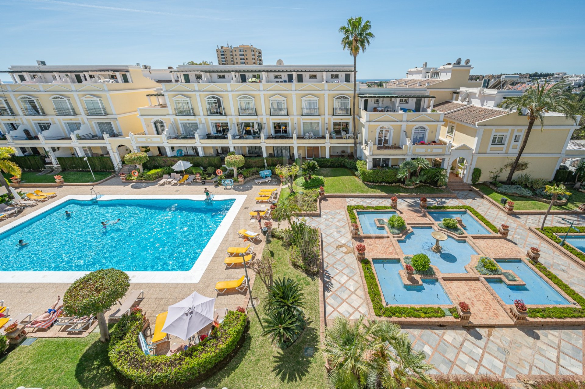 Ground-Floor Apartment for Sale in Aloha Gardens, Nueva Andalucía – Marbella