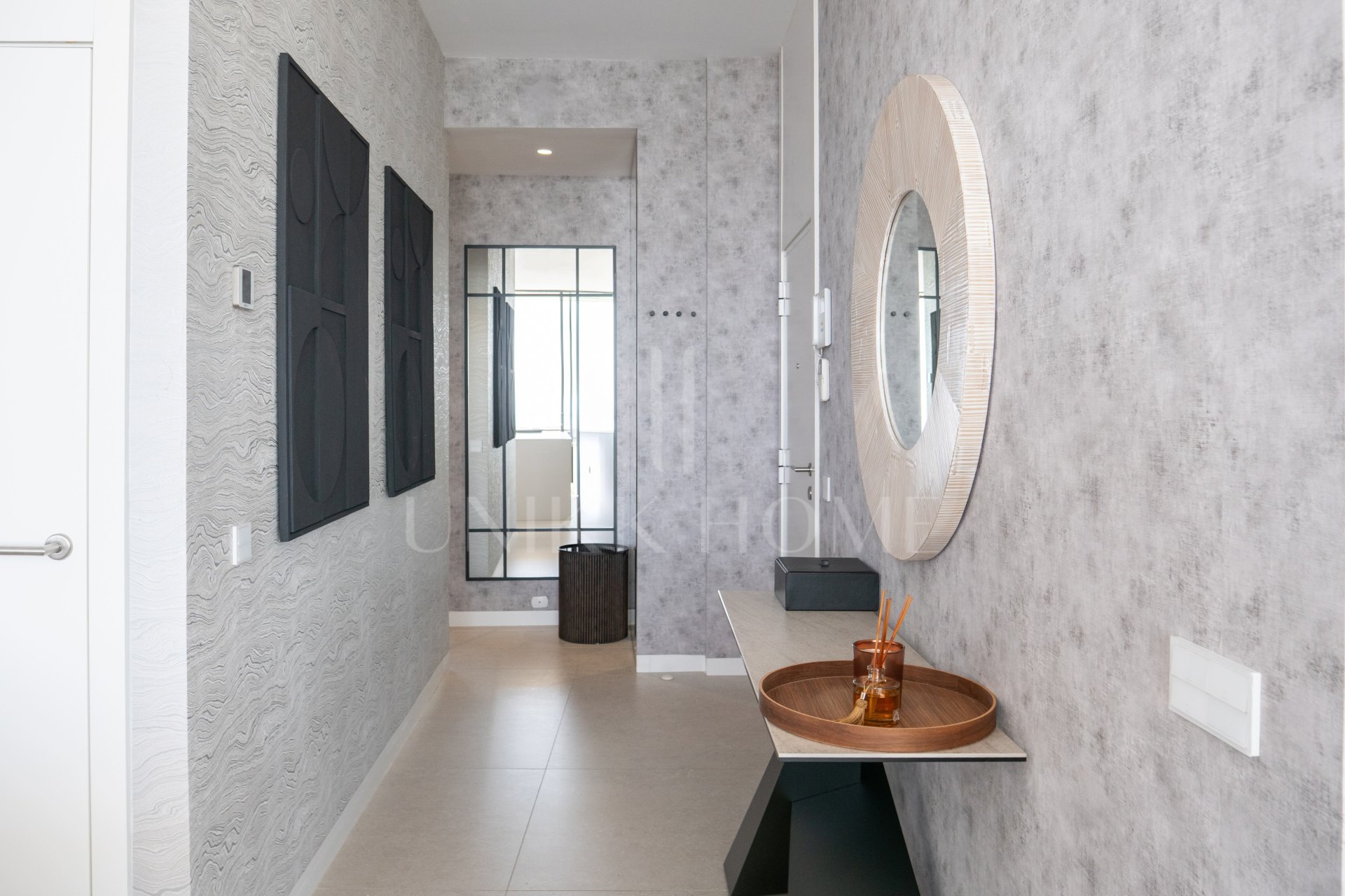 Exceptional two-level penthouse with a private pool in the prestigious Residencial Nereidas