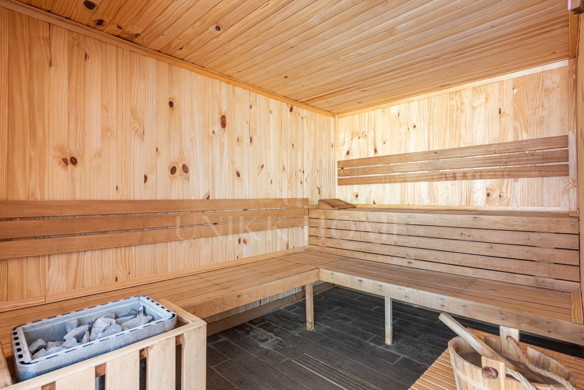 THE ISLAND, Estepona — Distinguished New-Build Residence with Sea & Mountain Views