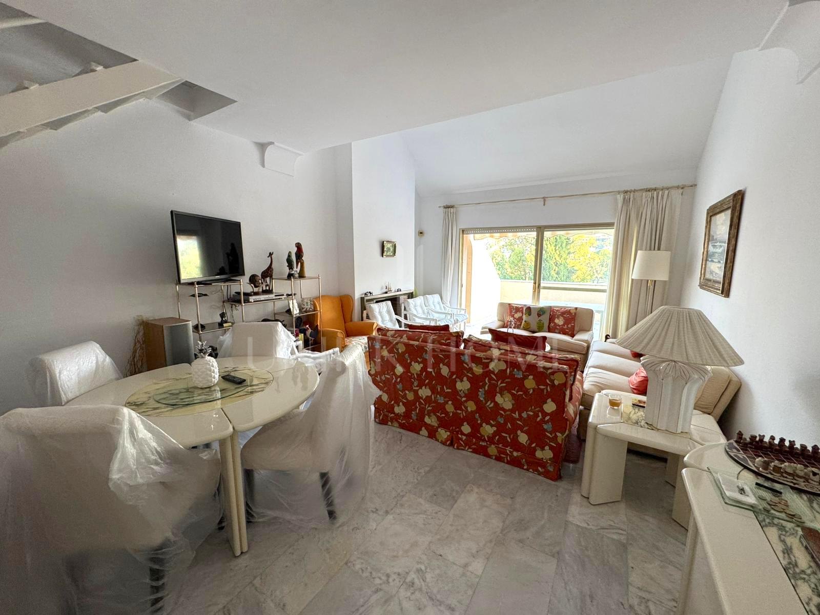 Duplex for sale in Las Brisas Country Club Nueva Andalucia