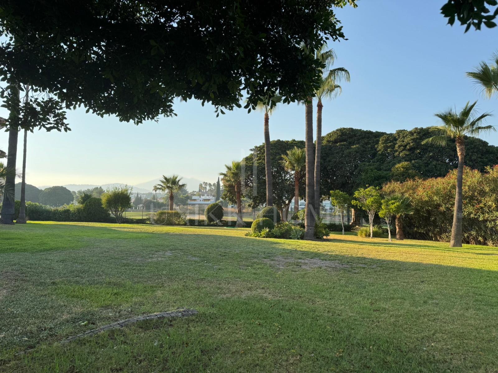 Duplex for sale in Las Brisas Country Club Nueva Andalucia