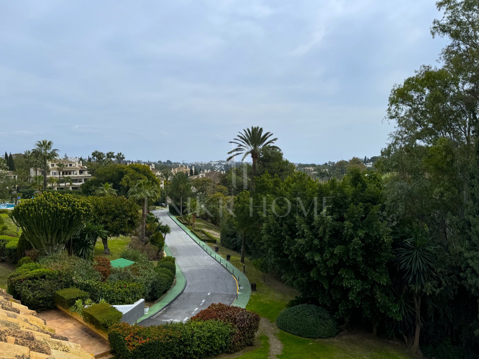 Duplex for sale in Las Brisas Country Club Nueva Andalucia