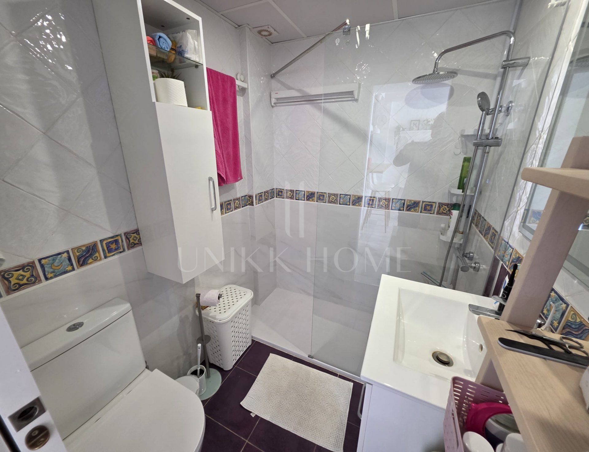 Exclusive Seafront Apartment with Stunning Sea Views for sale In Sabinillas
