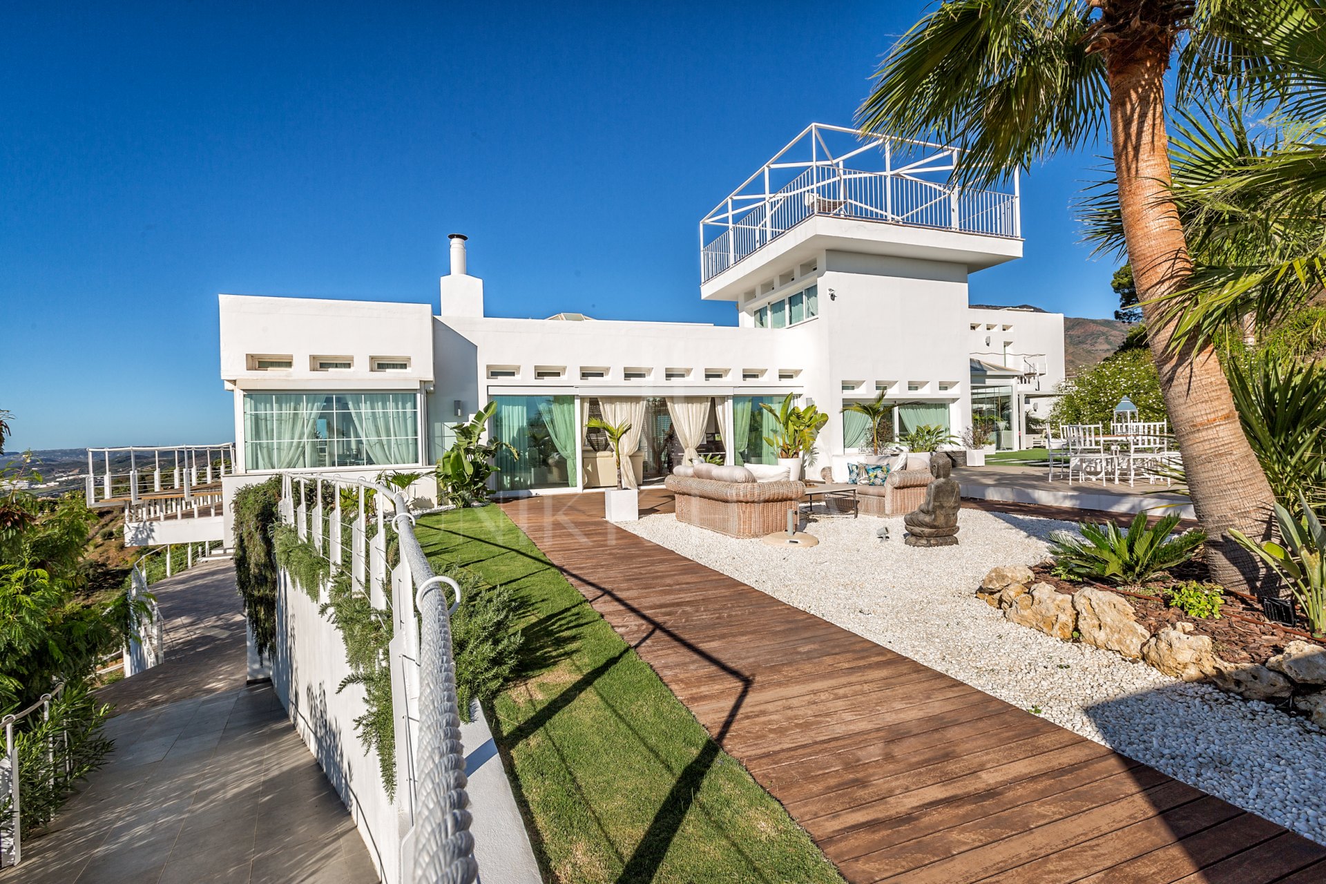 Exclusiva Villa Panorámica en venta en la Sierra de Estepona