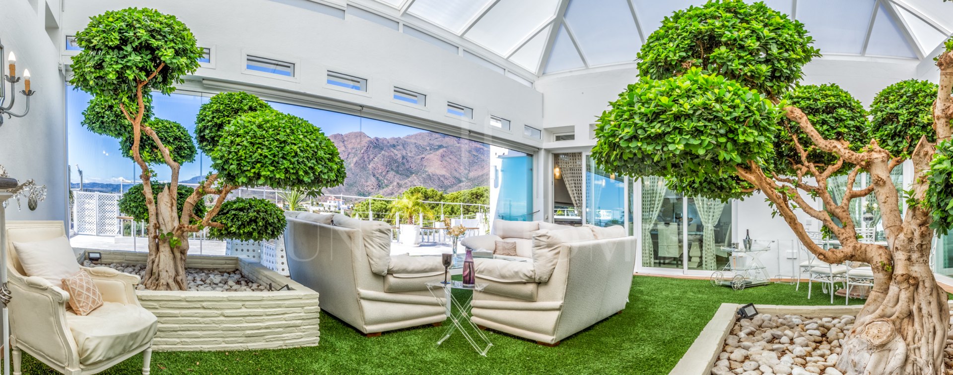 Exclusiva Villa Panorámica en venta en la Sierra de Estepona