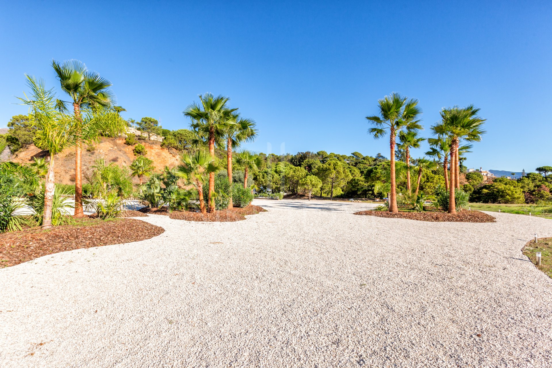 Exclusiva Villa Panorámica en venta en la Sierra de Estepona