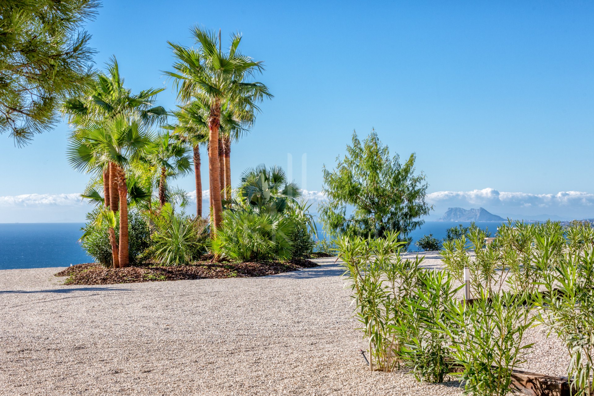 Exclusiva Villa Panorámica en venta en la Sierra de Estepona
