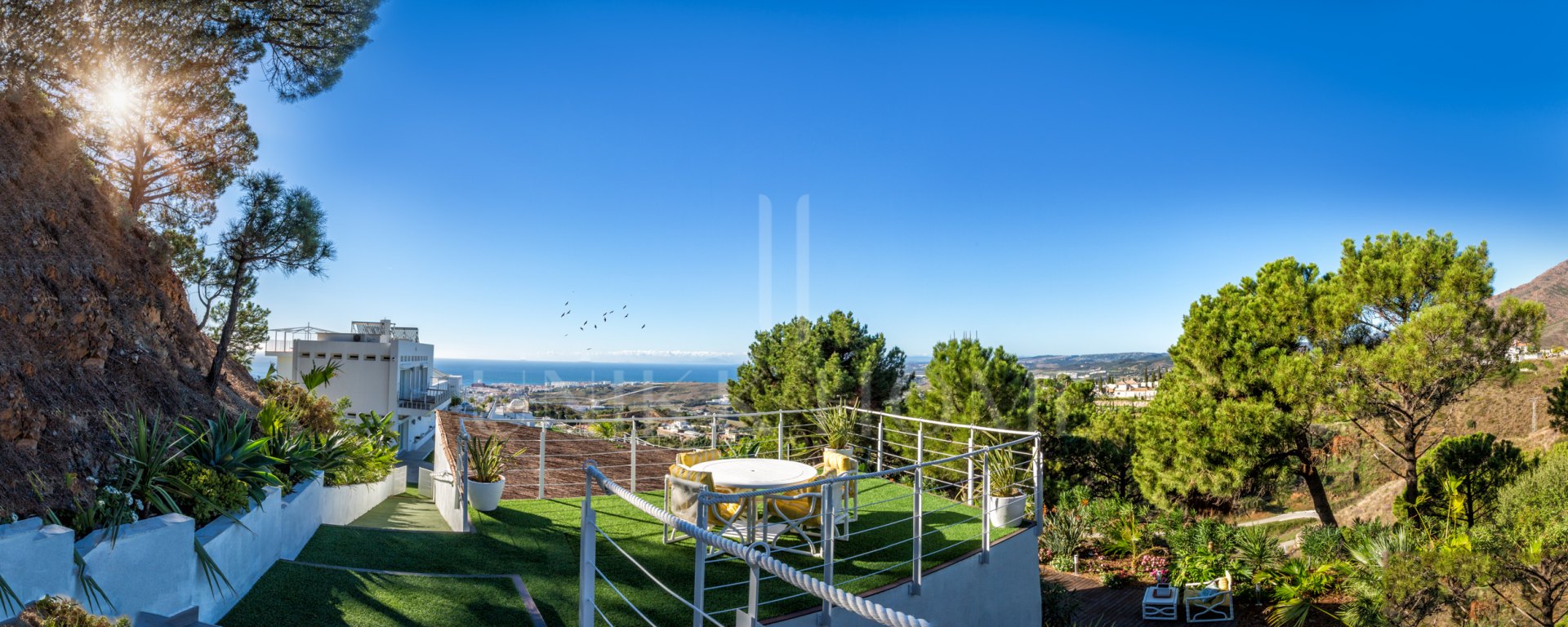 Exclusiva Villa Panorámica en venta en la Sierra de Estepona