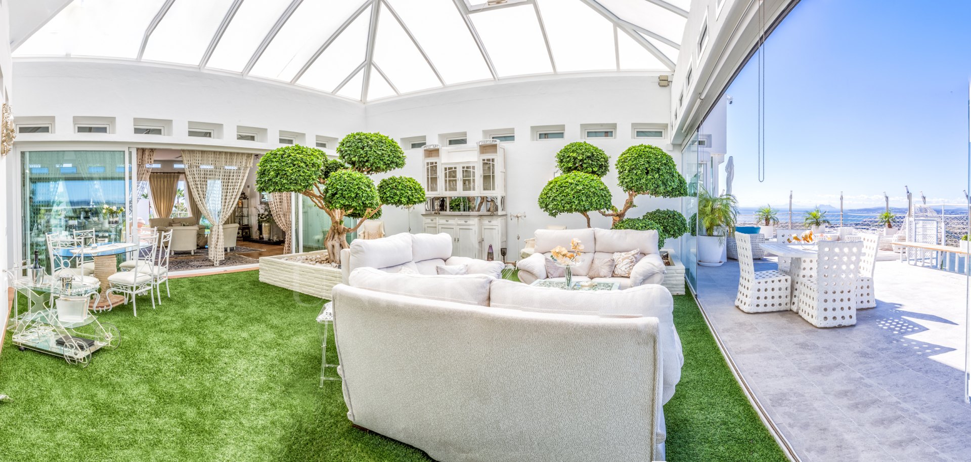 Exclusiva Villa Panorámica en venta en la Sierra de Estepona