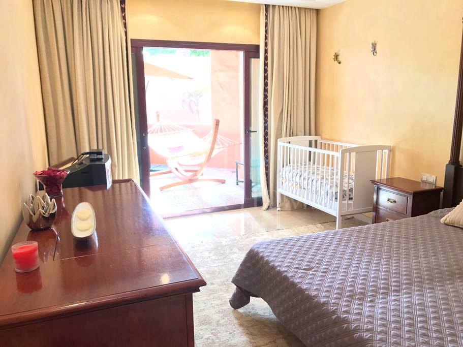 Apartment for sale in The Private Wing of hotel Melia (Kempinski) New Golden Mile