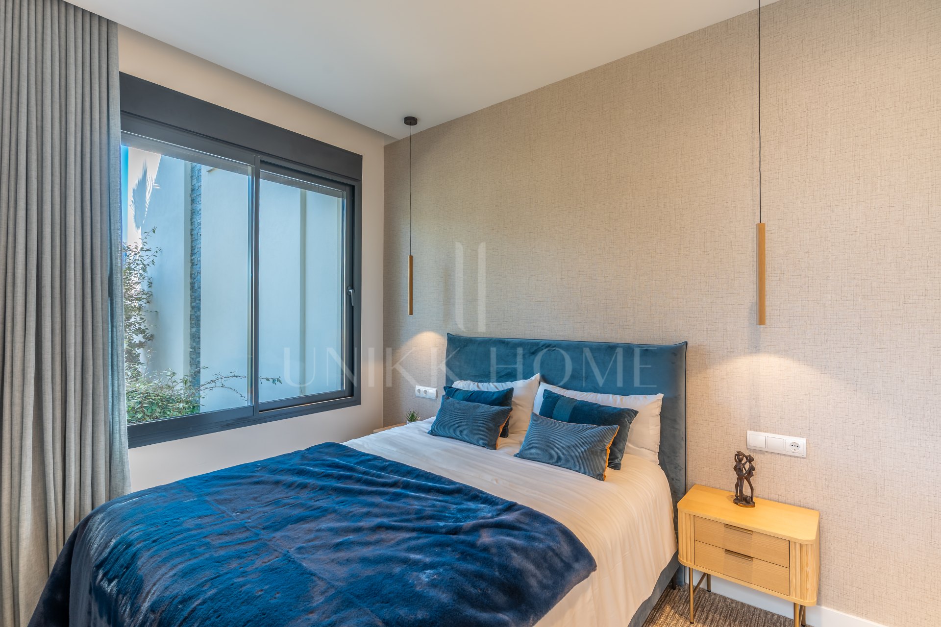 Exclisiva villa pareada de 4 dormitorios con diseño elegante y moderno en la urbanización Soul en Santa Clara
