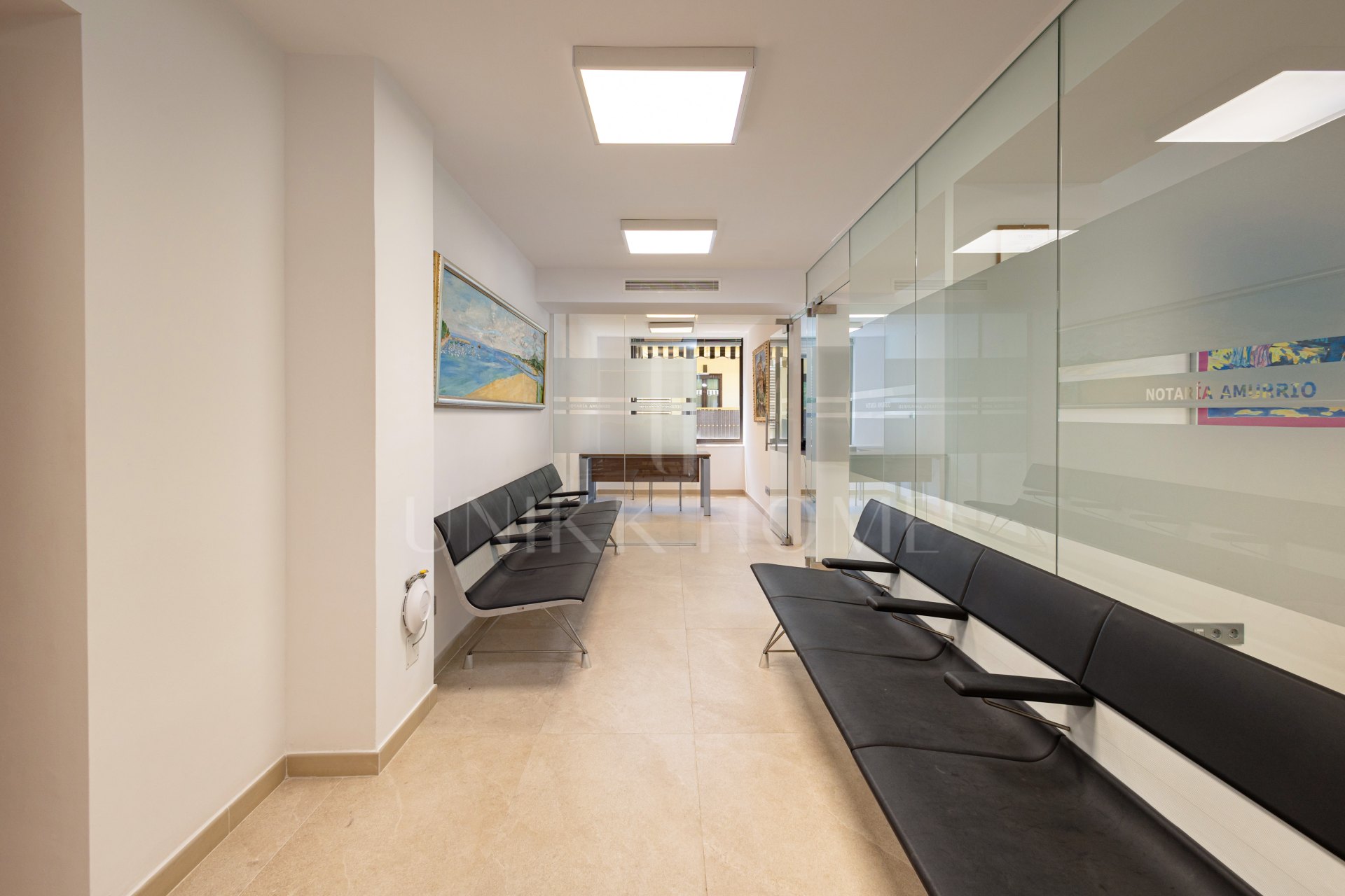 Premium 91 m² Office in Marbella Centre – Pata Pata Building