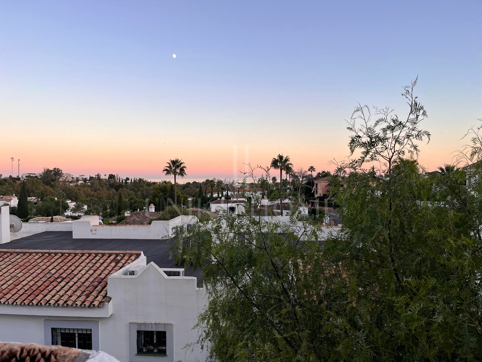 Apartment for Sale in Nueva Andalucía Marbella – Sea View Property in Balcón del Golf, Golf Valley