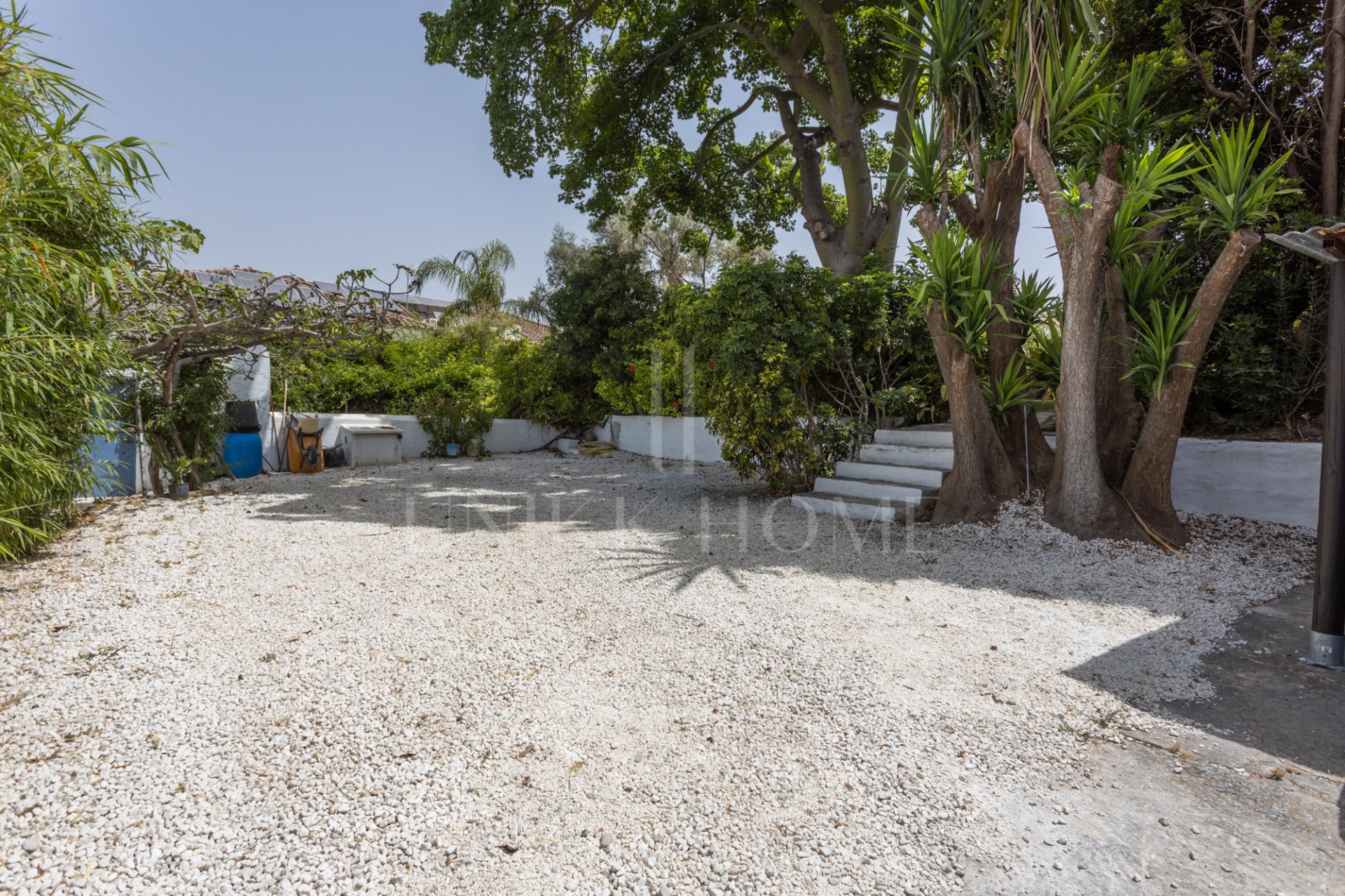 Charming country house with pool, complete privacy and easy access to San Pedro