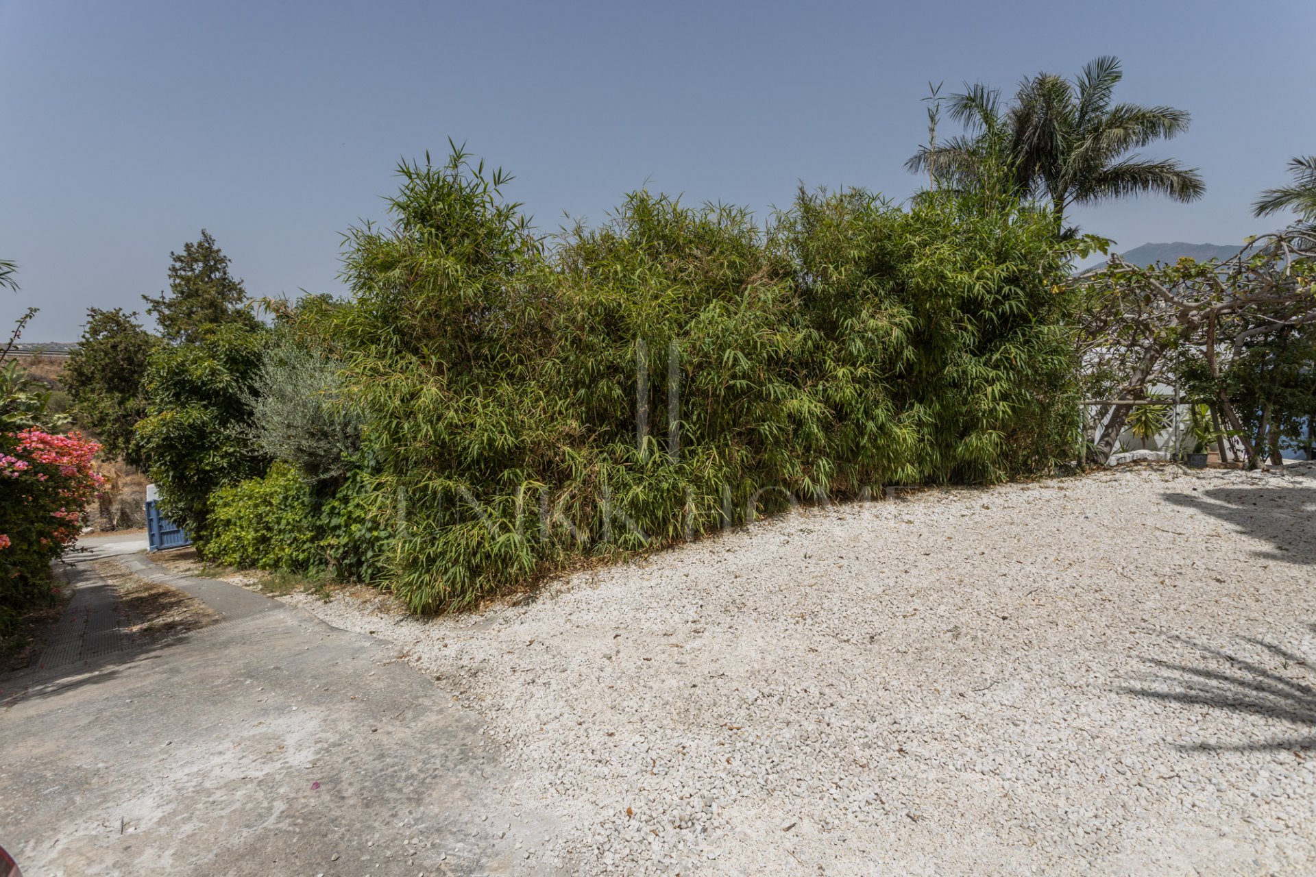 Charming country house with pool, complete privacy and easy access to San Pedro