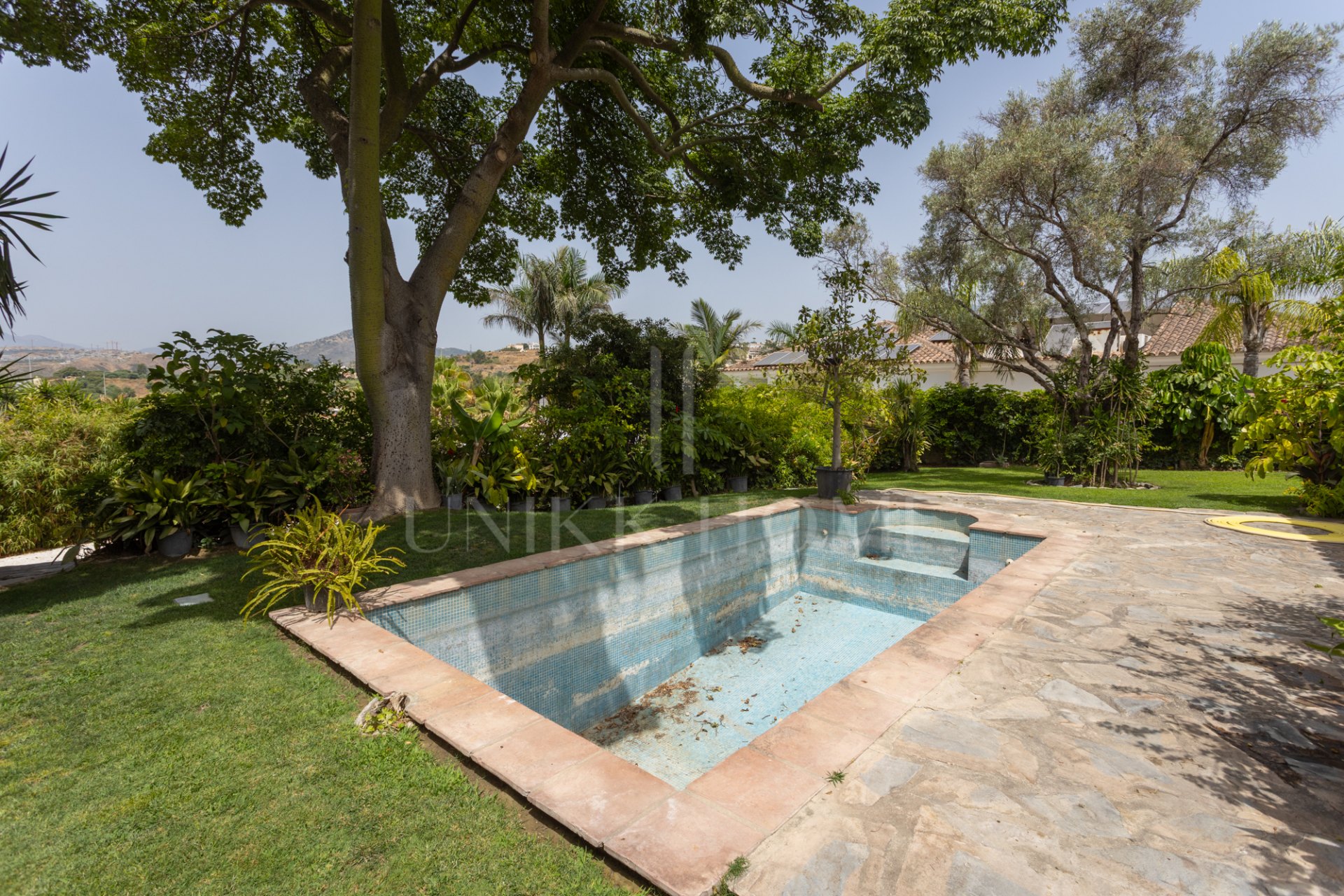 Charming country house with pool, complete privacy and easy access to San Pedro