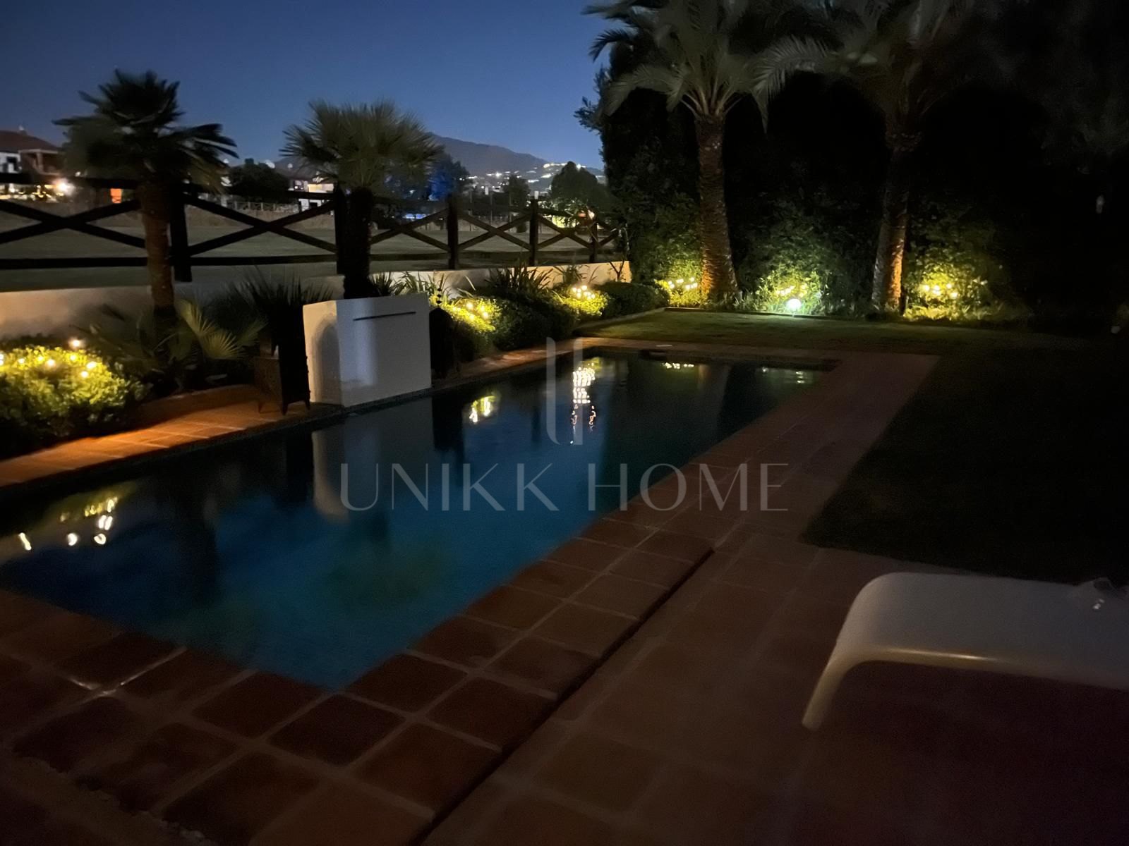 Villa with private pool on the golf course front line – Isla de Guadalmina, Guadalmina Alta