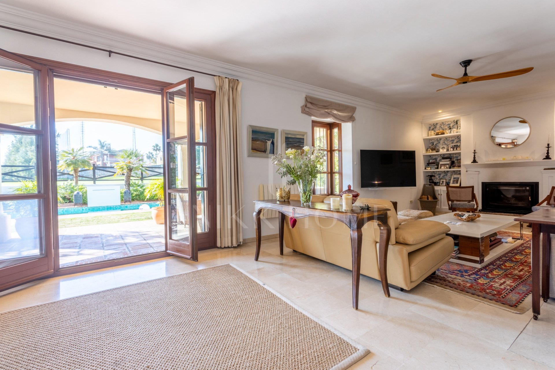 Villa with private pool on the golf course front line – Isla de Guadalmina, Guadalmina Alta
