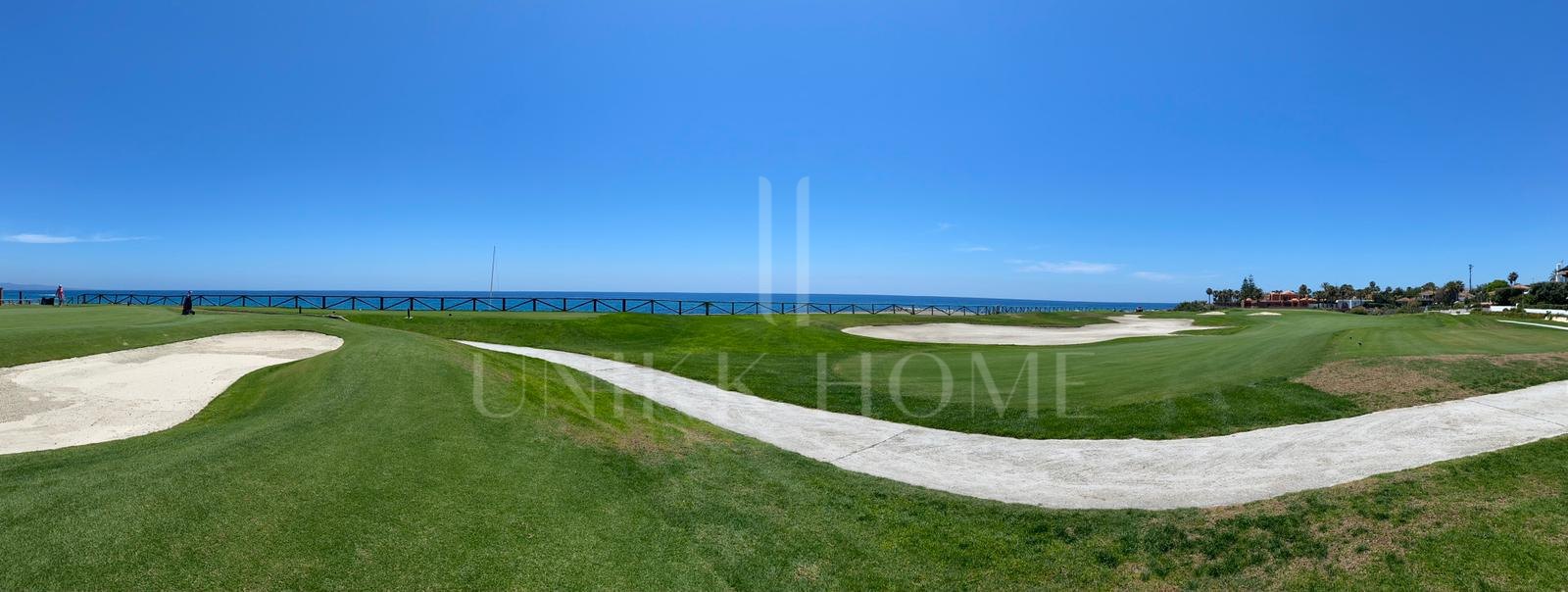 Villa with private pool on the golf course front line – Isla de Guadalmina, Guadalmina Alta