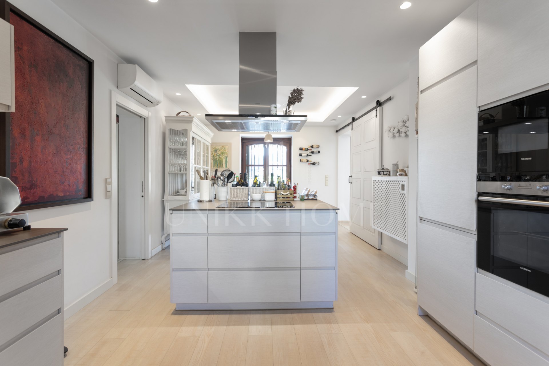 Villa with private pool on the golf course front line – Isla de Guadalmina, Guadalmina Alta