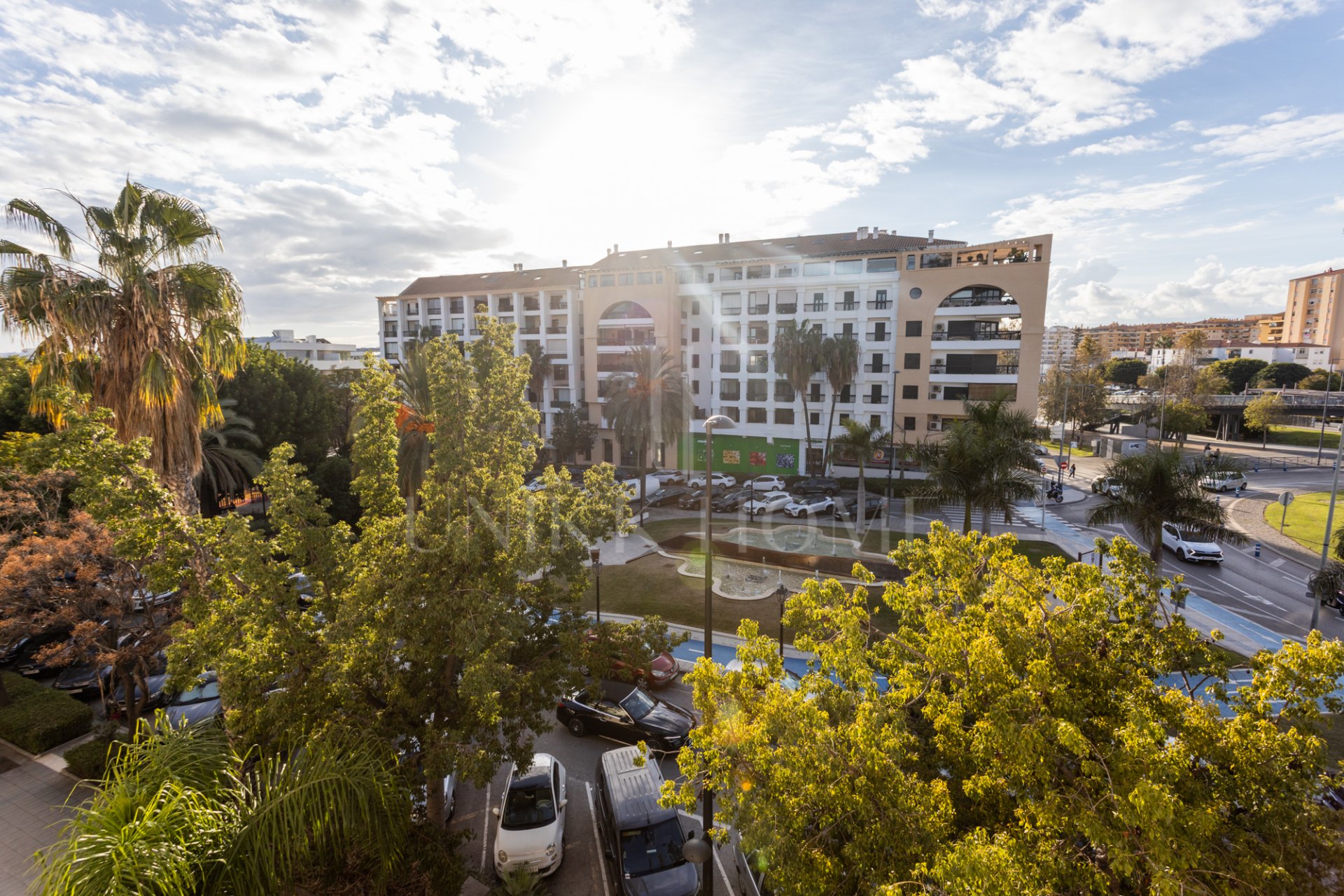 Ático Dúplex Exclusivo en el Corazón del Bulevar de San Pedro Alcántara