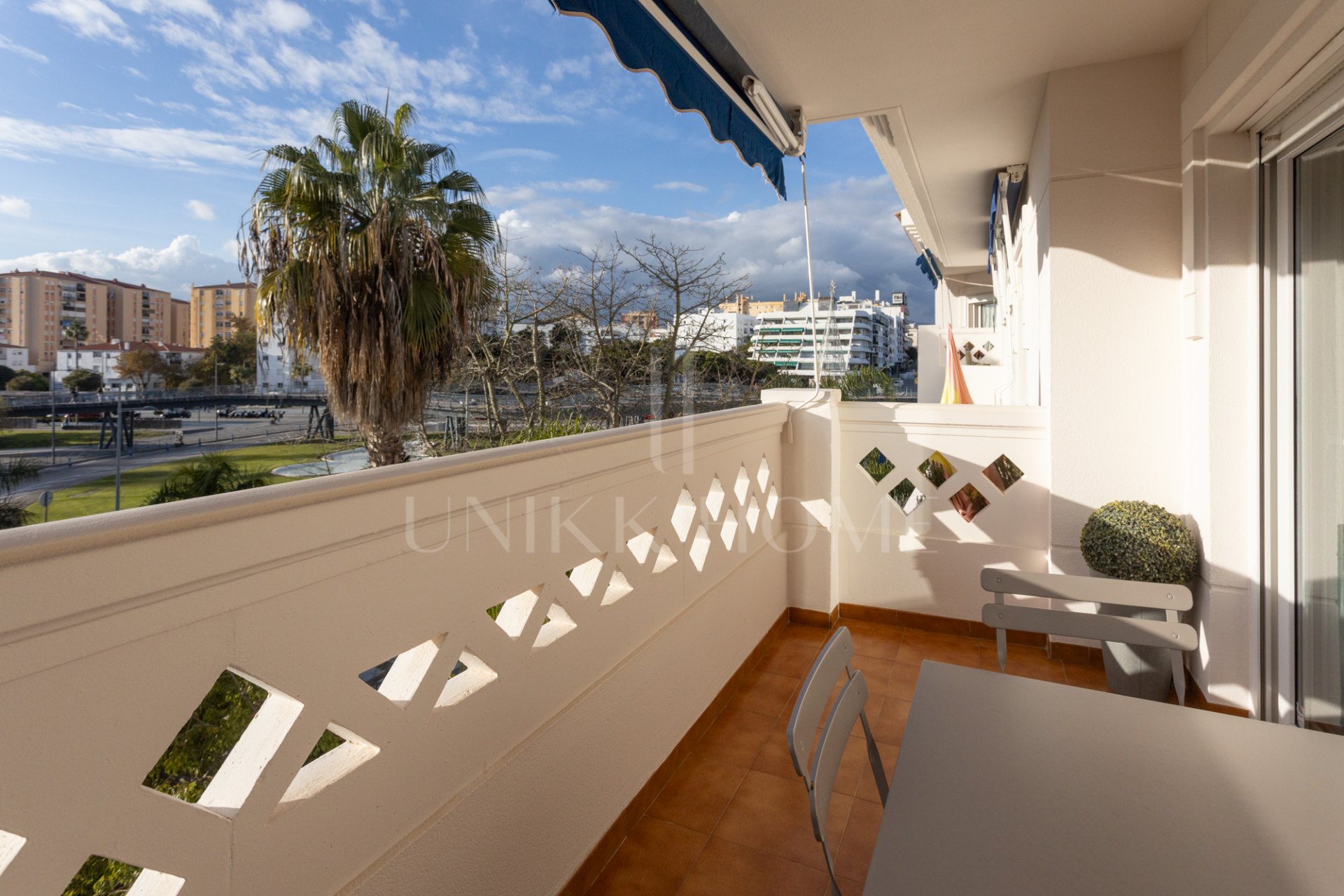 Ático Dúplex Exclusivo en el Corazón del Bulevar de San Pedro Alcántara