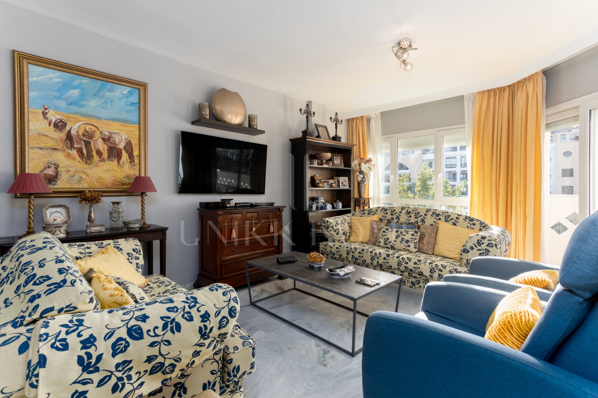 Ático Dúplex Exclusivo en el Corazón del Bulevar de San Pedro Alcántara